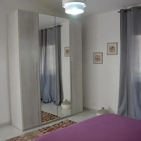 Villino Anna E Pippino فيلة *