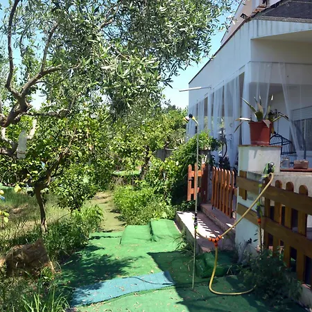 Villino Anna E Pippino * 卡拉塔菲米