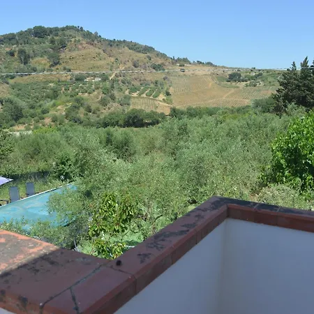 Villino Anna E Pippino فيلة